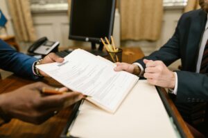 How Husband/Wife Can Send Divorce Legal Notice To Their Partner